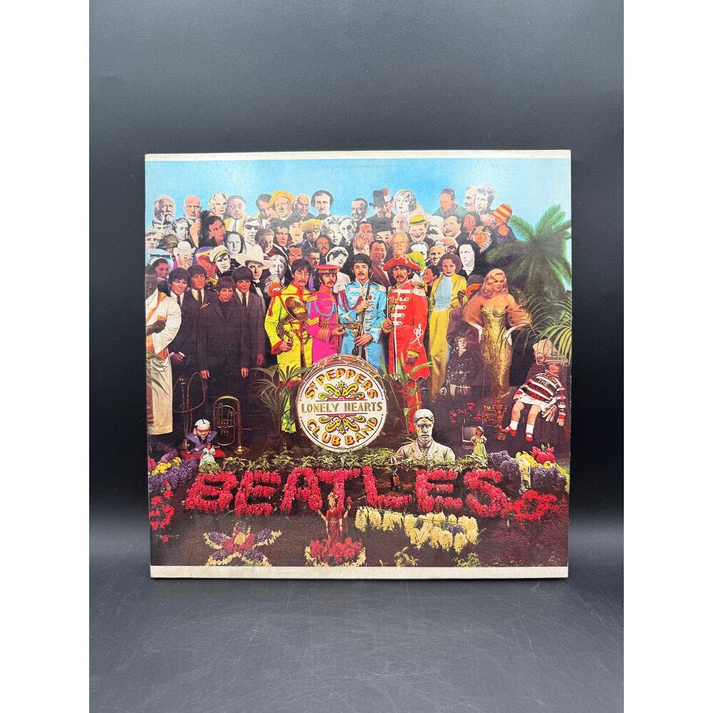 The Beatles Sgt. Pepper's Lonely Hearts Club Band Album Cover - Multicolor - Picture 2 of 7